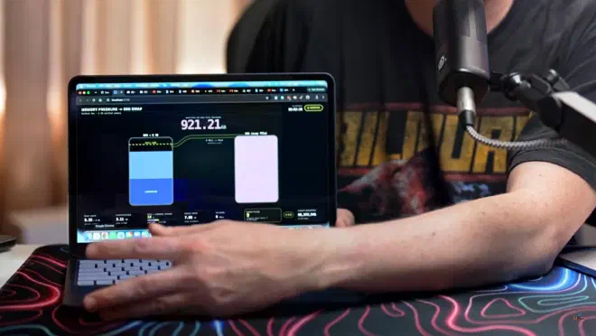 Кадр из теста UFD Tech: MacBook Neo записал 921,21 ГБ через SSD Swap